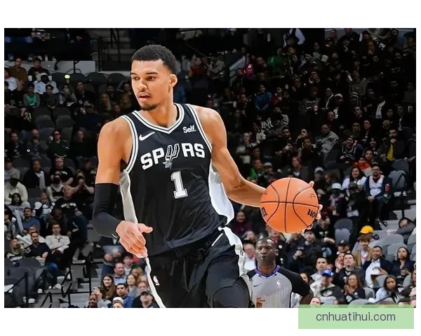 文班有望成历史最年轻MVP 官网排名超越亚历山大 获奖赔率差距缩小